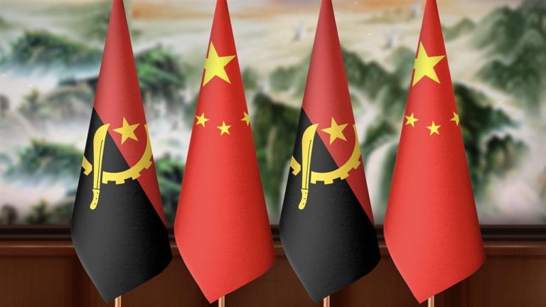 Investimentos chineses em angola